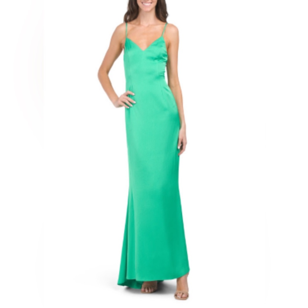 NWT Liv Foster Textured Satin V-neck Spaghetti Strap Gown Green Size 6